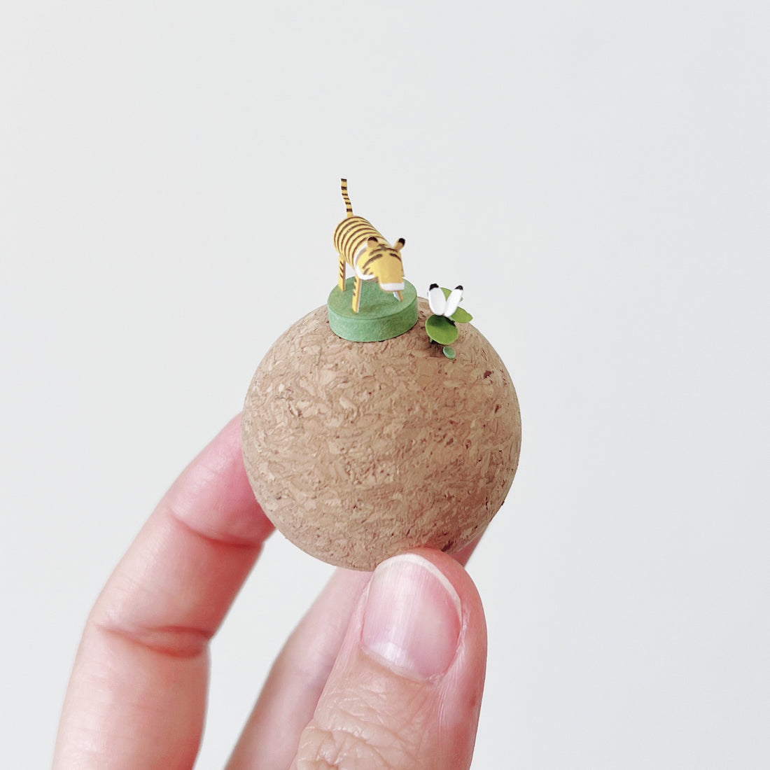 森林動物｜老虎與蝴蝶